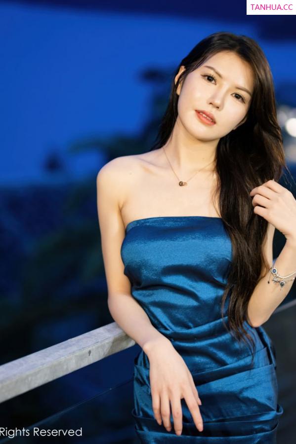 媛媛酱  新人模特媛媛酱 深蓝色典雅礼服第4张图片